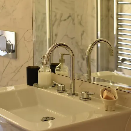 Piano Apartment Rome