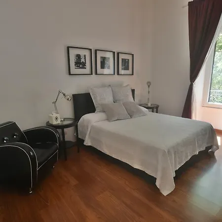 Apartment Piano *